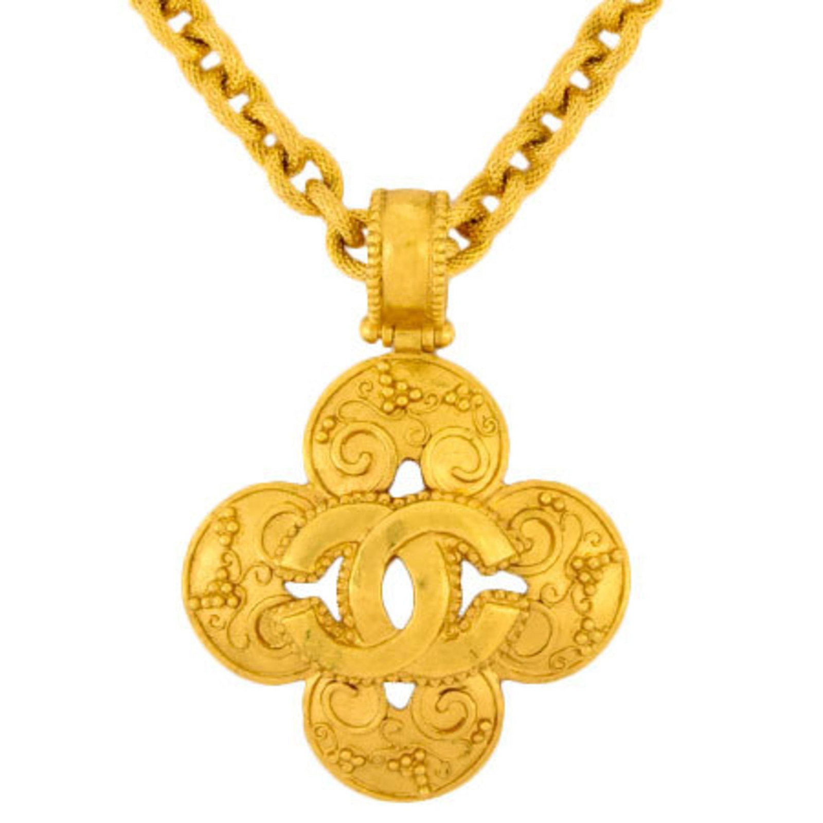 Metal Gold 96A Chanel Coco Mark Necklace: Metal Gold 96A Chanel Coco Mark Necklace Metal Gold 96A Chanel Coco Mark Necklace features a striking design with a pendant size of 45mm x 45mm, set against a metal background. The necklace weighs