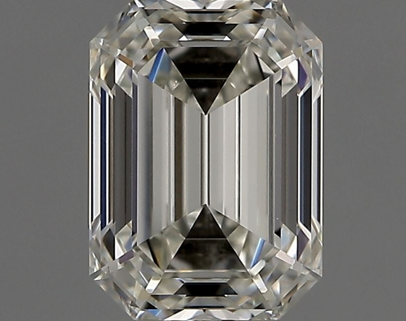 GIA Emerald 1.04ct J VVS2 - Loose Natural Diamond: GIA Emerald 1.04ct J VVS2 - Loose Natural Diamond GIA Emerald 1.04ct J VVS2 - Loose Natural DiamondThis exquisite GIA-certified emerald-cut diamond boasts a vibrant J color and exceptional clarity,