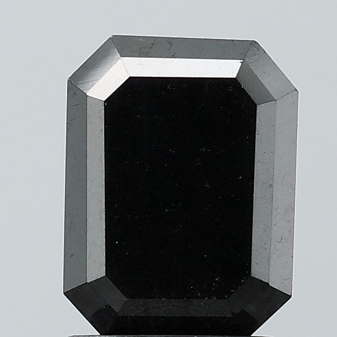 Emerald 1.92ct Black VVS2 - Loose Natural Diamond: Emerald 1.92ct Black VVS2 - Loose Natural Diamond 1.92ct Black VVS2 - Loose Natural Diamond, boasting exceptional clarity and polish, shines with an EX symmetry. This rare gemstone's black color adds