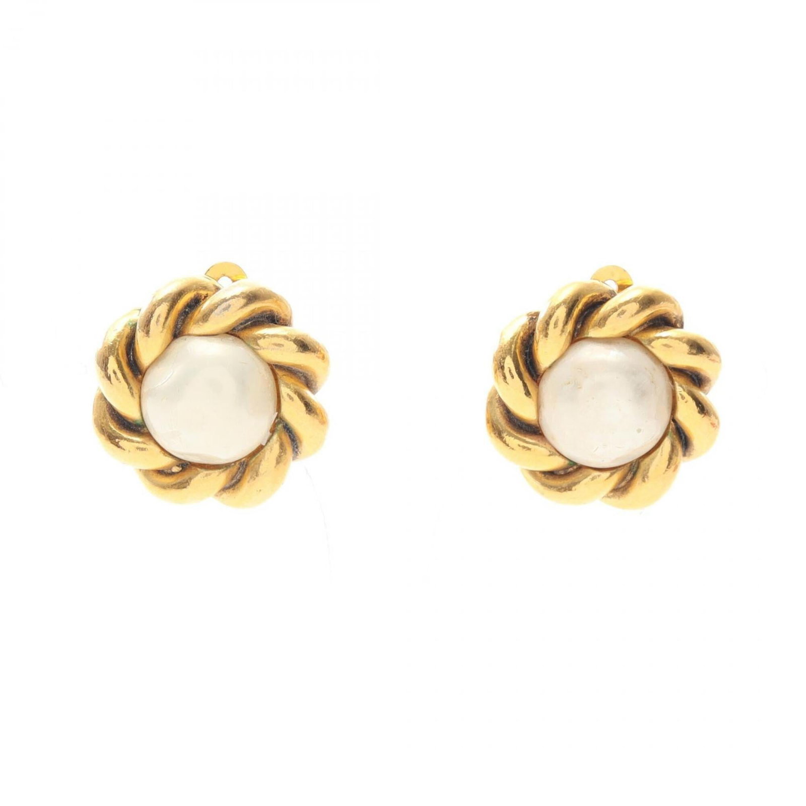 Chanel Clip Earrings Artificial Pearl Gold Plating (1 of 5)