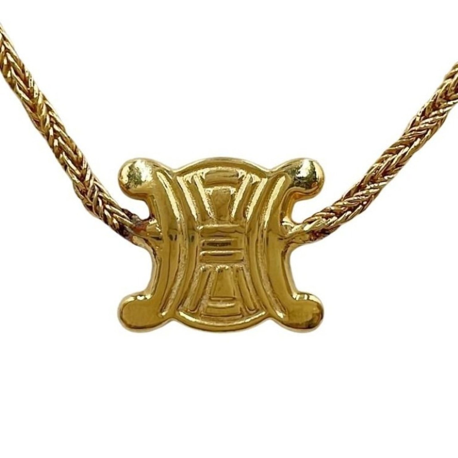 Celine Macadam Gold Metal Necklace For Women: Celine Macadam Gold Metal Necklace For Women Celine Macadam Gold Metal Necklace For Women features a gold metal pendant with a size of 12mm x 14mm. The necklace has a 42 cm / 16.53'' circumference and