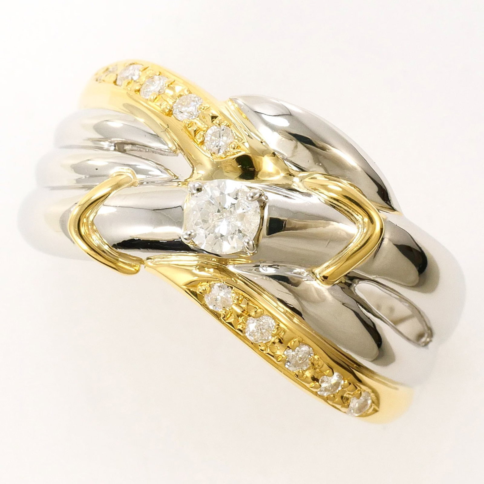 Unbranded Platinum Gold 18K Yellow Ring Band: Unbranded Platinum Gold 18K Yellow Ring Band Platinum gold 18K yellow ring band with a diamond stone weighing 0.22 carats, set in a sturdy 9mm wide band made from 900 platinum and 18K yellow gold meta
