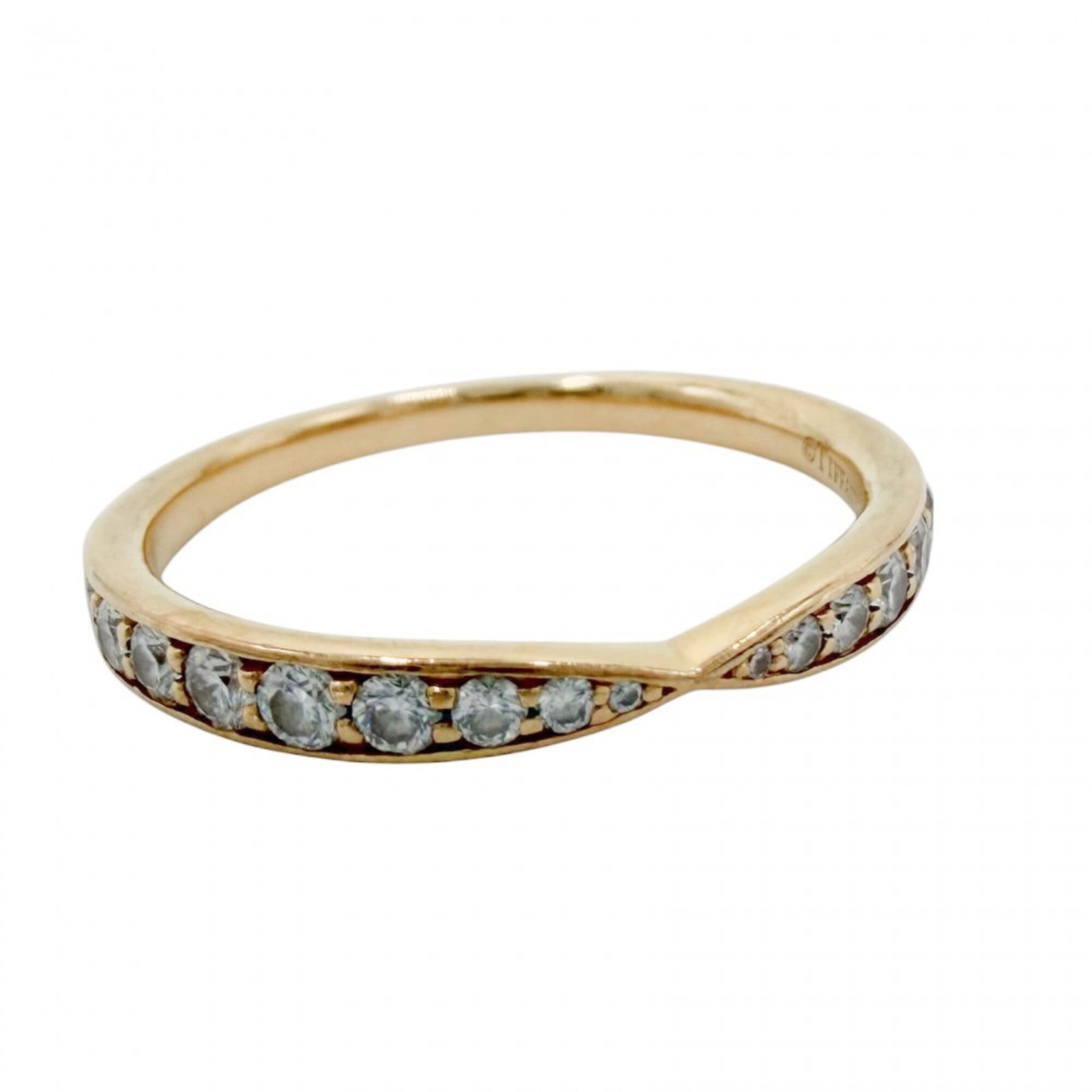 Yellow Gold 18K Tiffany Band Ring: Yellow Gold 18K Tiffany Band Ring Yellow gold 18K Tiffany band ring in US size 4.5, showcasing the iconic brand's signature style with its distinctive yellow gold material and classic design. This