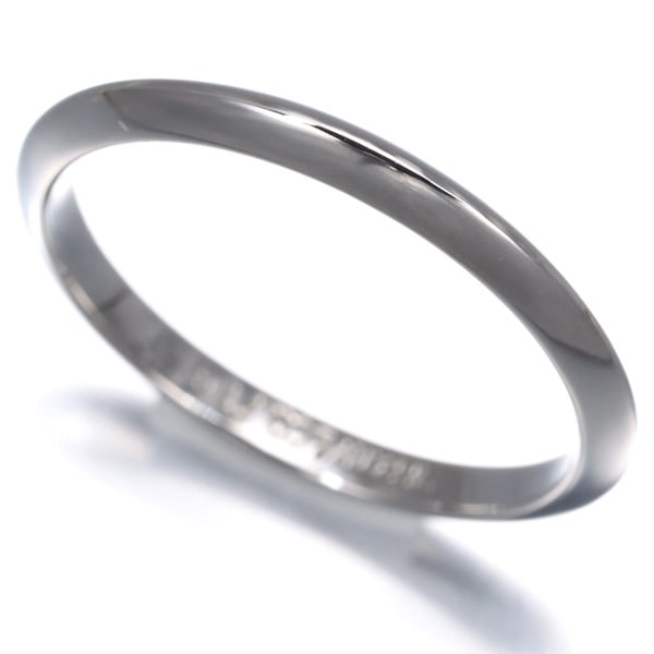 Tiffany&Co. Ring Knife Edge Us4-4.25 950 Platinum: Tiffany&Co. Ring Knife Edge Us4-4.25 950 Platinum Tiffany & Co.'s platinum ring features a striking knife edge design, showcasing the metal's purity with a high 950 rating. This elegant band boasts a 