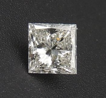 GIA Princess 0.58ct H VVS2 - Loose Natural Diamond: GIA Princess 0.58ct H VVS2 - Loose Natural Diamond GIA Princess cut diamond with exceptional clarity and color. This 0.58ct natural diamond boasts a VVS2 grade, indicating minimal inclusions that are