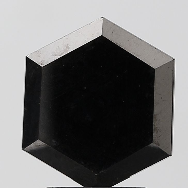 Hexagonal 2.61ct Fancy Black VVS2 - Loose Natural Diamond: Hexagonal 2.61ct Fancy Black VVS2 - Loose Natural Diamond 2.61ct Fancy Black VVS2 - Loose Natural Diamond boasts exceptional clarity and polish, making it a standout among loose diamonds. Its unique h