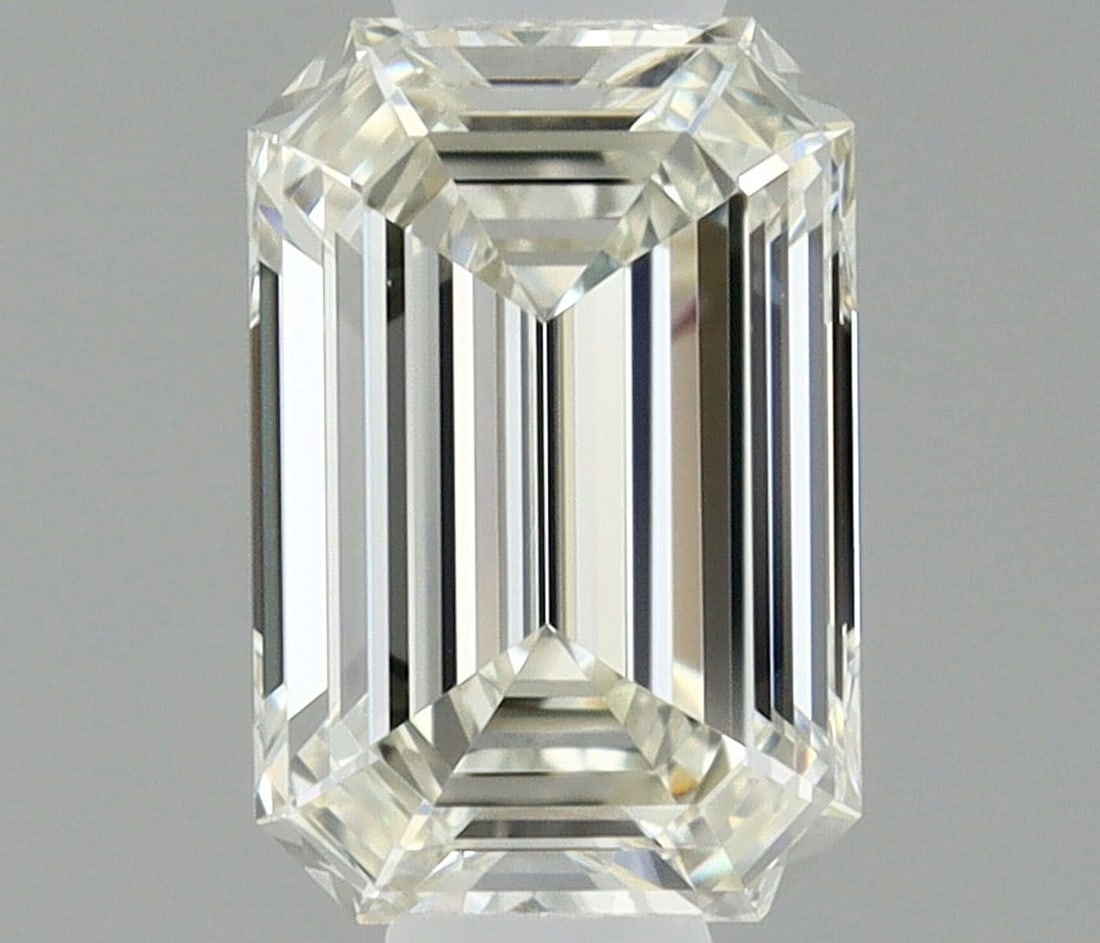IGI Emerald 0.34ct I VVS2 - Loose Natural Diamond: IGI Emerald 0.34ct I VVS2 - Loose Natural Diamond 0.34ct IGI Emerald 0.34ct I VVS2 - Loose Natural Diamond features exceptional clarity and polish, with an EX symmetry and EX polish. Certified by the 