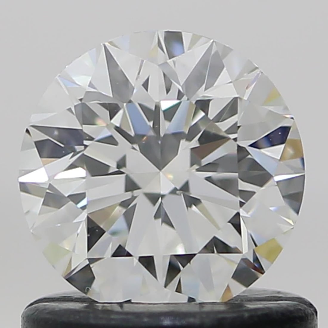GIA Round 0.73ct H IF - Loose Natural Diamond: GIA Round 0.73ct H IF - Loose Natural Diamond GIA Round 0.73ct H IF - Loose Natural Diamond, certified by the Gemological Institute of America (GIA), boasts exceptional clarity and cut quality with a 