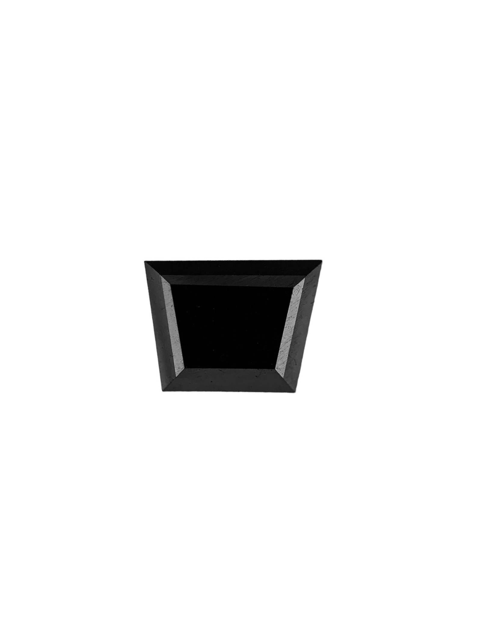 Trapezoid 1.5ct Fancy Black VVS2 - Loose Natural Diamond: Trapezoid 1.5ct Fancy Black VVS2 - Loose Natural Diamond Trapezoid cut diamond with exceptional symmetry and polish, showcasing its natural beauty. Measuring 7.28L x 5.46W x 3.78H, this 1.5ct Fancy Bl