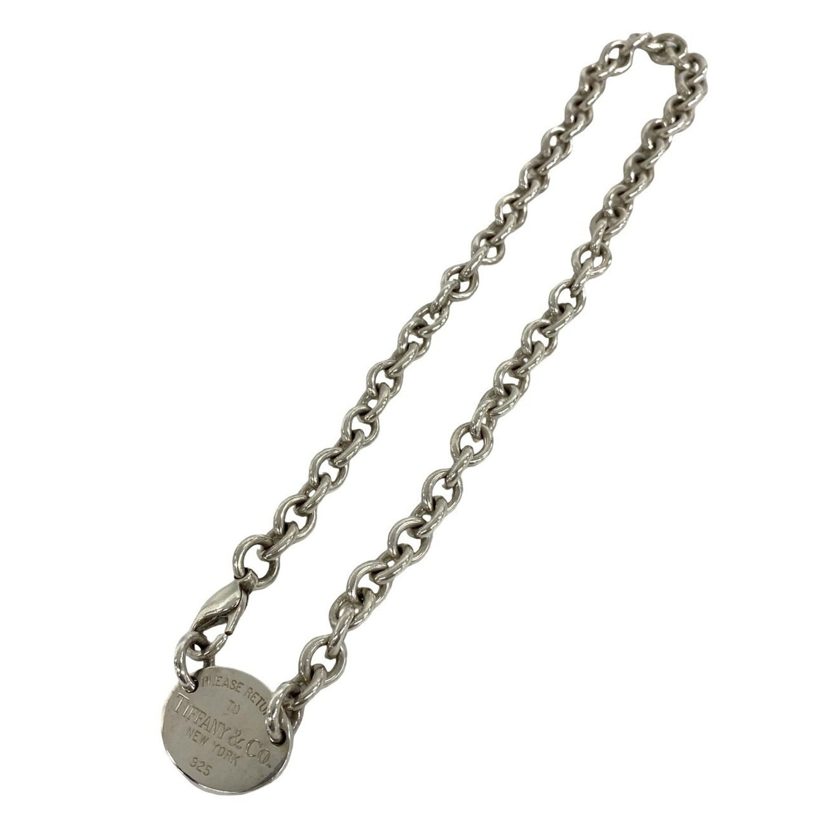 Tiffany&Co. Tiffany Return To Oval Tag Necklace Sterling Silver 925 Pendant Choker 35104: Tiffany&Co. Tiffany Return To Oval Tag Necklace Sterling Silver 925 Pendant Choker 35104 Sterling silver necklace featuring the iconic Tiffany&Co. Return To Oval tag pendant, crafted from