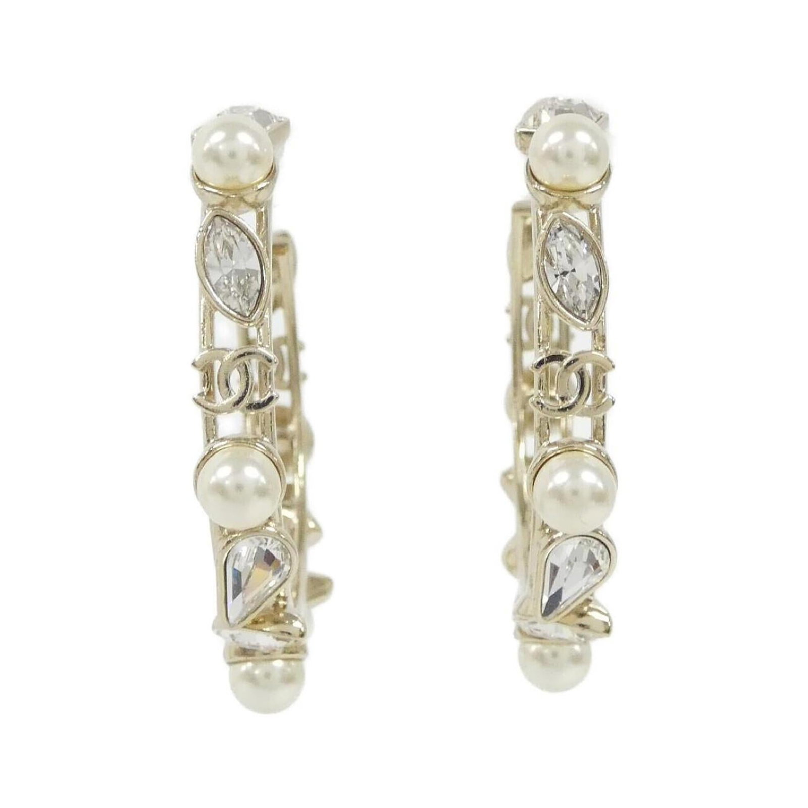 Artificial Pearl Chanel Stud Earrings: Artificial Pearl Chanel Stud Earrings Artificial Pearl Chanel Stud Earrings are crafted with clear and white artificial pearls, measuring 50.00mm x 5.00mm in size. The stud earrings feature a sleek de
