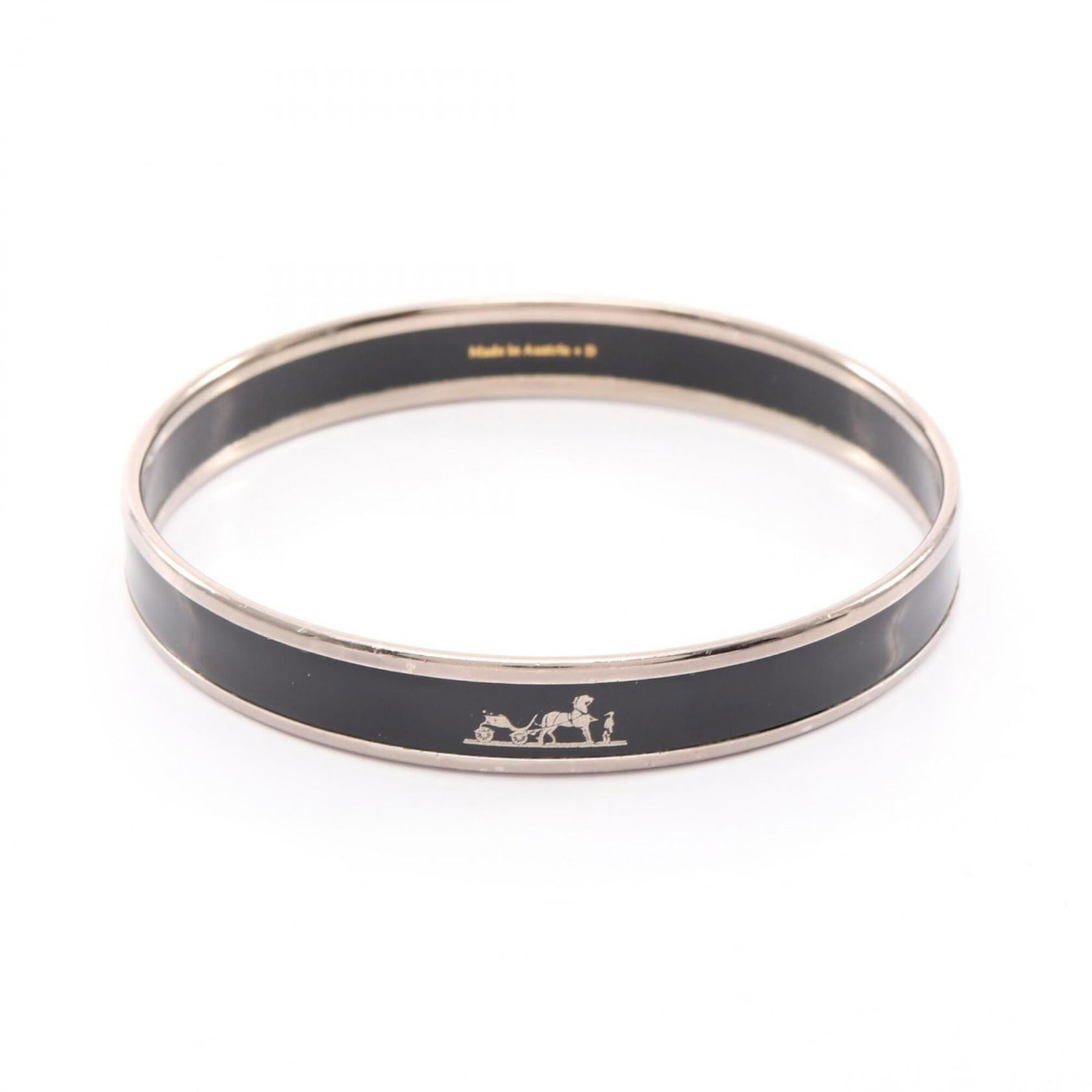 Bangle Cloisonn Enamel Steel Hermes: Bangle Cloisonn Enamel Steel Hermes Bangle Cloisonn Enamel Steel Hermes features a striking black and silver design, showcasing the intricate details of cloisonn enamel work. Made from stainless steel