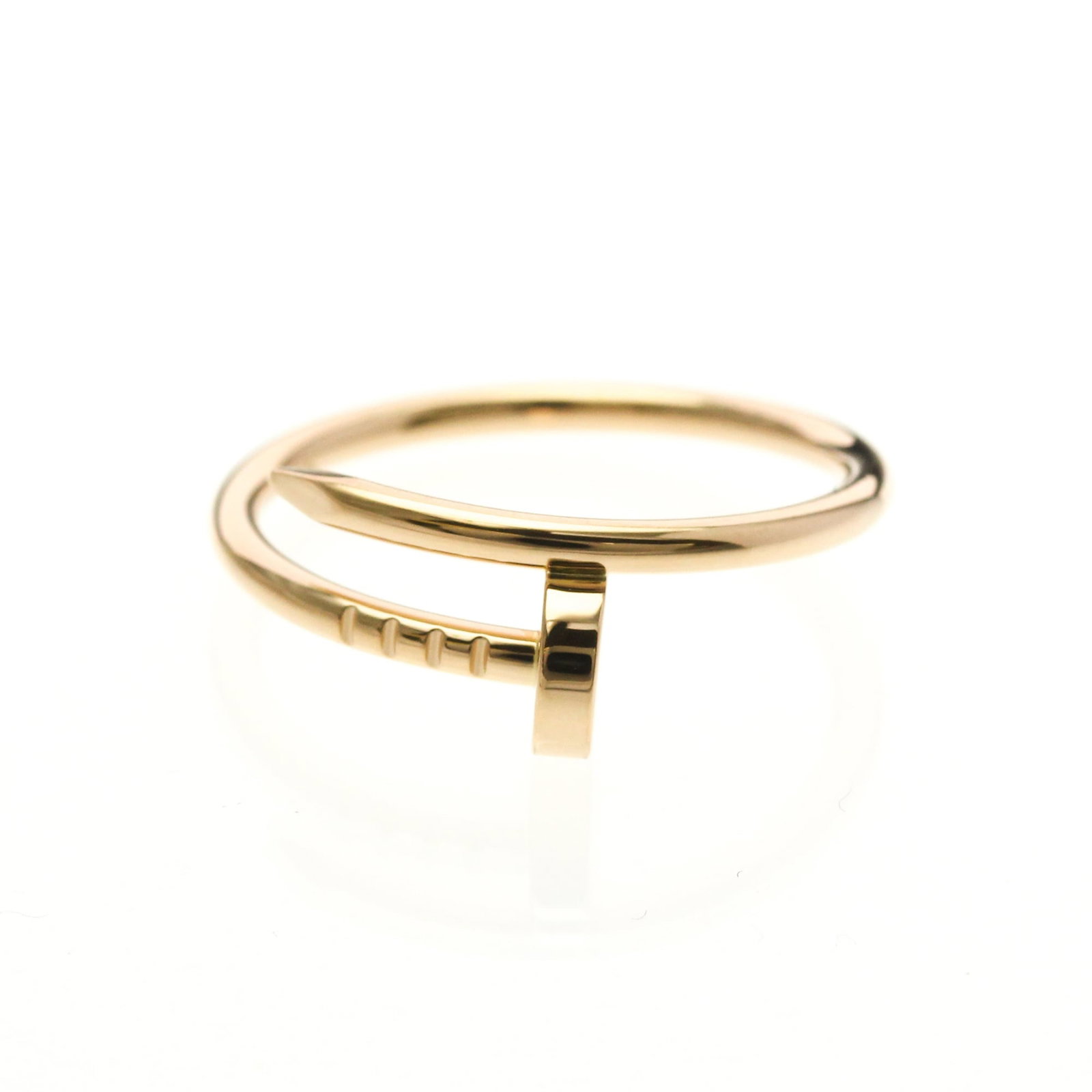Pink Gold Cartier Band Ring 18K: Pink Gold Cartier Band Ring 18K Pink Gold Cartier Band Ring 18K boasts elegant simplicity with its 56 US size and 1.8mm width, crafted from high-quality pink gold (18K) metal. This stylish ring featur