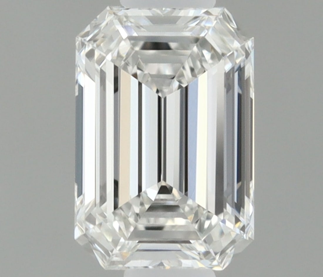 GIA Emerald 0.32ct F IF - Loose Natural Diamond: GIA Emerald 0.32ct F IF - Loose Natural Diamond GIA Emerald 0.32ct F IF - Loose Natural Diamond, certified by the Gemological Institute of America (GIA) with a color grade of F and clarity grade of IF