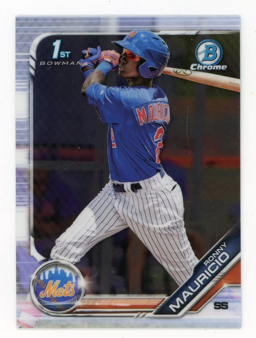 Mauricio 2019 Bowman 1st Ronny Chrome Topps Card BCP-107: Mauricio 2019 Bowman 1st Ronny Chrome Topps Card BCP-107 Ronny Mauricio's 2019 Bowman Chrome card, BCP-107, boasts vibrant colors and a glossy finish. As part of the highly-regarded Topps 1st Bowman C