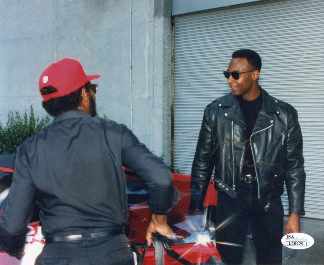 Jerry Rice Autographed 8x10 Photo (JSA) (1 of 2)