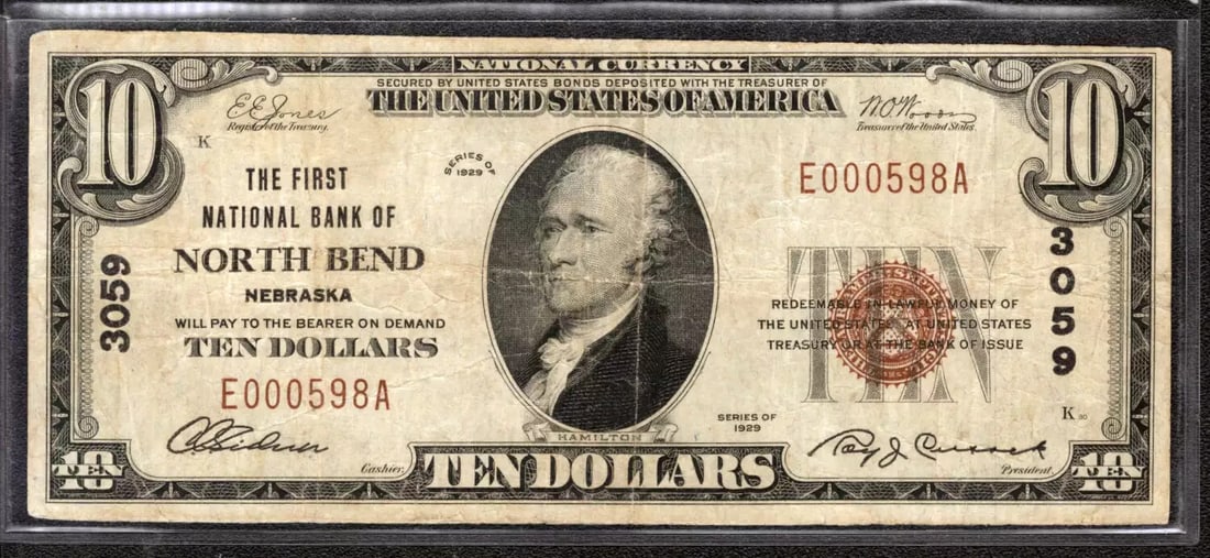 FIRST NATIONAL BANKNOTE CURRENCY 1929 $10 NORTH BEND NEBRASKA: FIRST NATIONAL BANKNOTE CURRENCY 1929 $10 NORTH BEND NEBRASKA The 1929 $10 North Bend Nebraska note features a unique serial number, E000598A, and bears the signature of its creator. This circulated