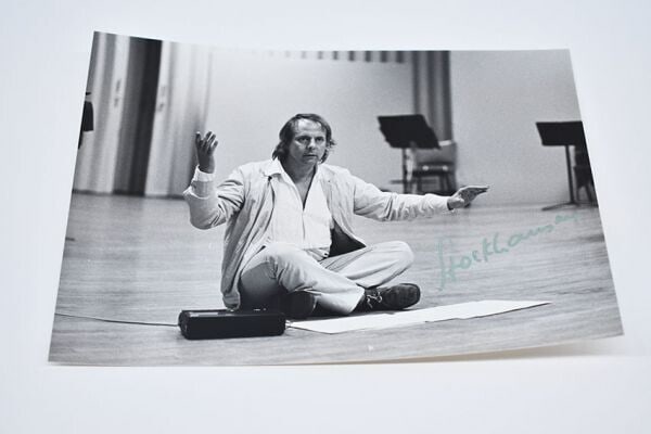 Stockhausen Signed Photo Print Germany 4.9 X 6.9 Inches: Stockhausen Signed Photo Print Germany 4.9 X 6.9 Inches Item Specifics: Unit Of Sale: Single Piece Artist: Karlheinz Stockhausen Type: Print Size: Medium Theme: Art Style: Modernism Material: Paper Or