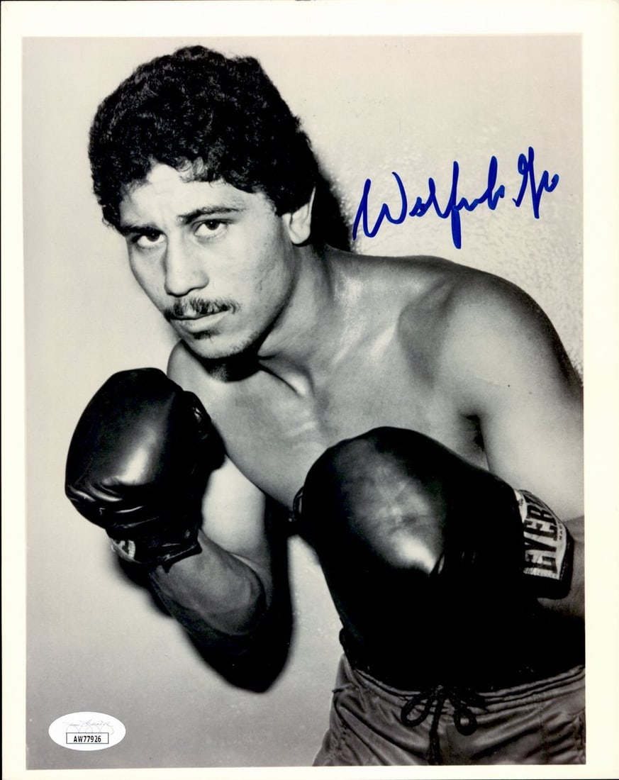 Wilfredo Giomez Signed/ Autographed 8x10 B/ W Boxing Photo JSA 191020 (1 of 2)