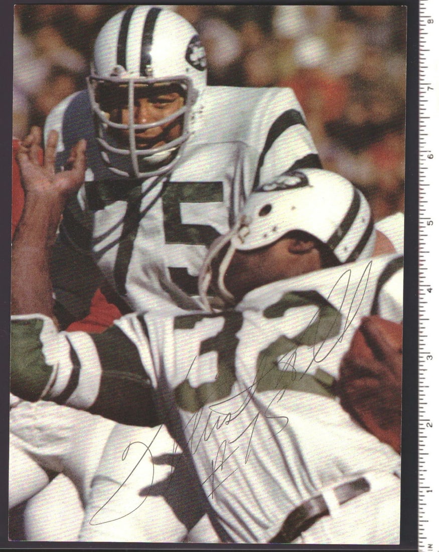 New York Jets HOF 2020 Magazine Photo Signed Winston Hill 6x8: New York Jets HOF 2020 Magazine Photo Signed Winston Hill 6x8 Signed by Winston Hill, a member of the New York Jets Hall of Fame in 2020, this 6x8 photo features an iconic moment from his illustrious 