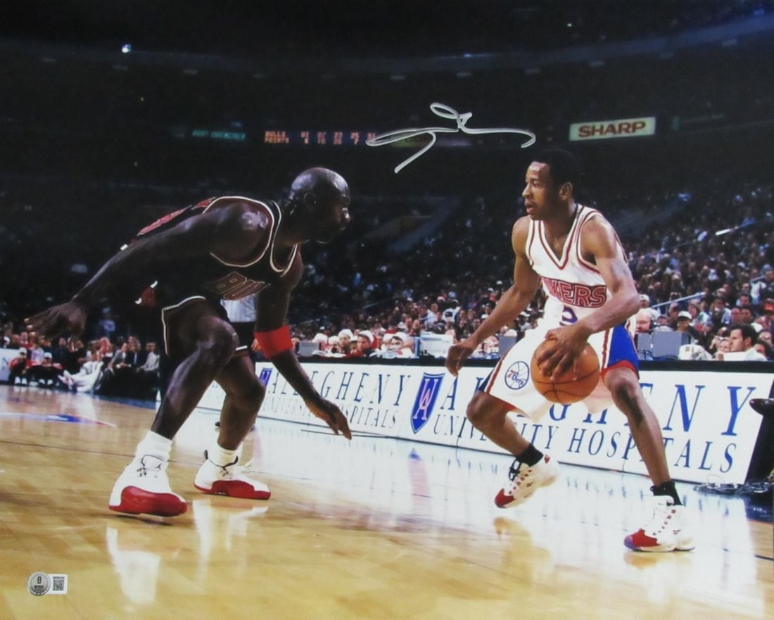 Allen Iverson HOF Autographed 16x20 Photo with Kobe Bryant 76ers Beckett 196725: Allen Iverson HOF Autographed 16x20 Photo with Kobe Bryant 76ers Beckett 196725 Authentic Beckett Authentication Services (BAS) verified, the Allen Iverson HOF Autographed 16x20 Photo features an unmi
