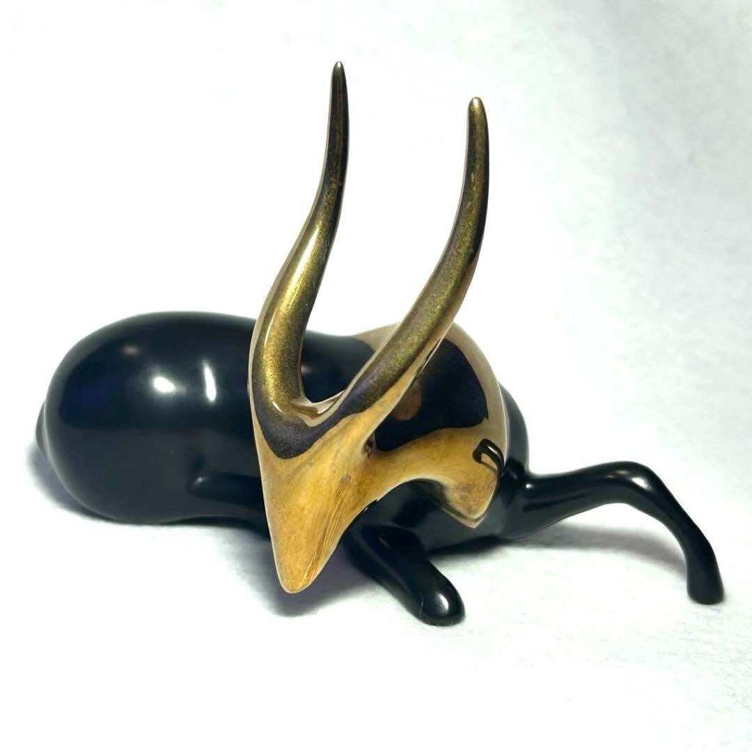 Limited Edition Bronze Antelope Gold Signed Sculpture By Vanderveen: Limited Edition Bronze Antelope Gold Signed Sculpture By Vanderveen Item Specifics: Artist: Loet Vanderveen Signed By: Loet Vanderveen Size: Medium Signed: Yes Material: Bronze Region Of Origin: Europ