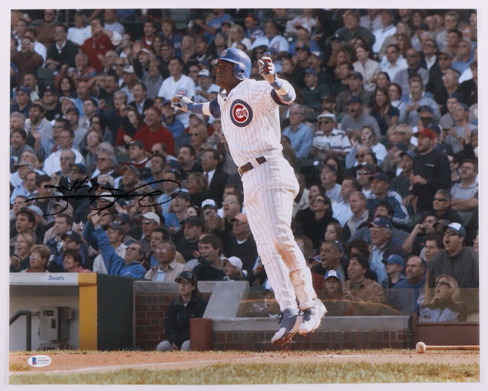 Chicago Cubs Signed Photo by Sammy Sosa Autographed 16x20 Beckett: Chicago Cubs Signed Photo by Sammy Sosa Autographed 16x20 Beckett Signed by Sammy Sosa, this 16x20 photo showcases the Chicago Cubs in action. The item bears a BAS/Beckett authentication, verifying it