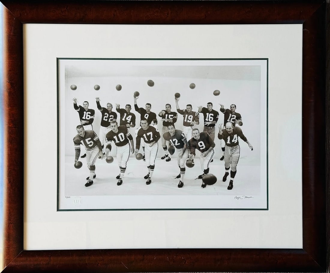 Quarterbacks National Pro Teams Photo 16x20 1961 Top: Quarterbacks National Pro Teams Photo 16x20 1961 Top Authentic 1961 Top Quarterbacks of National Pro Teams photo, signed by photographer Ralph Morse and numbered 4/250, measures 26 x 31 inches. This u