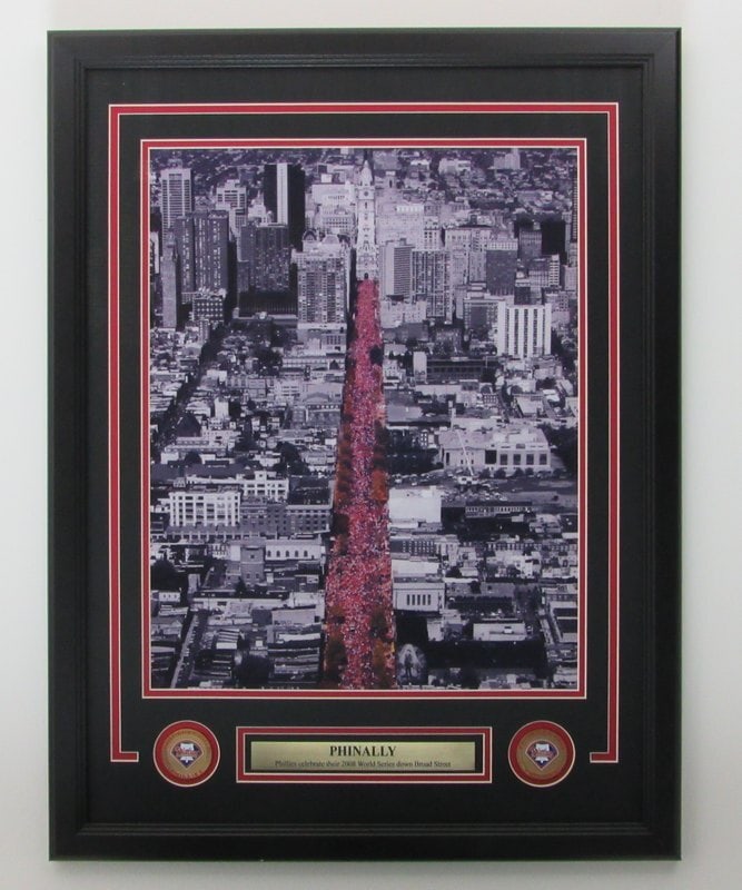Phillies "Phinally" 2008 WS Parade Down Broad St 16x20 Photo Framed (1 of 1)