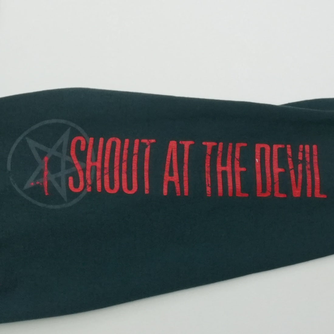 Mtley Cre Shout Hoodie Devil - 4