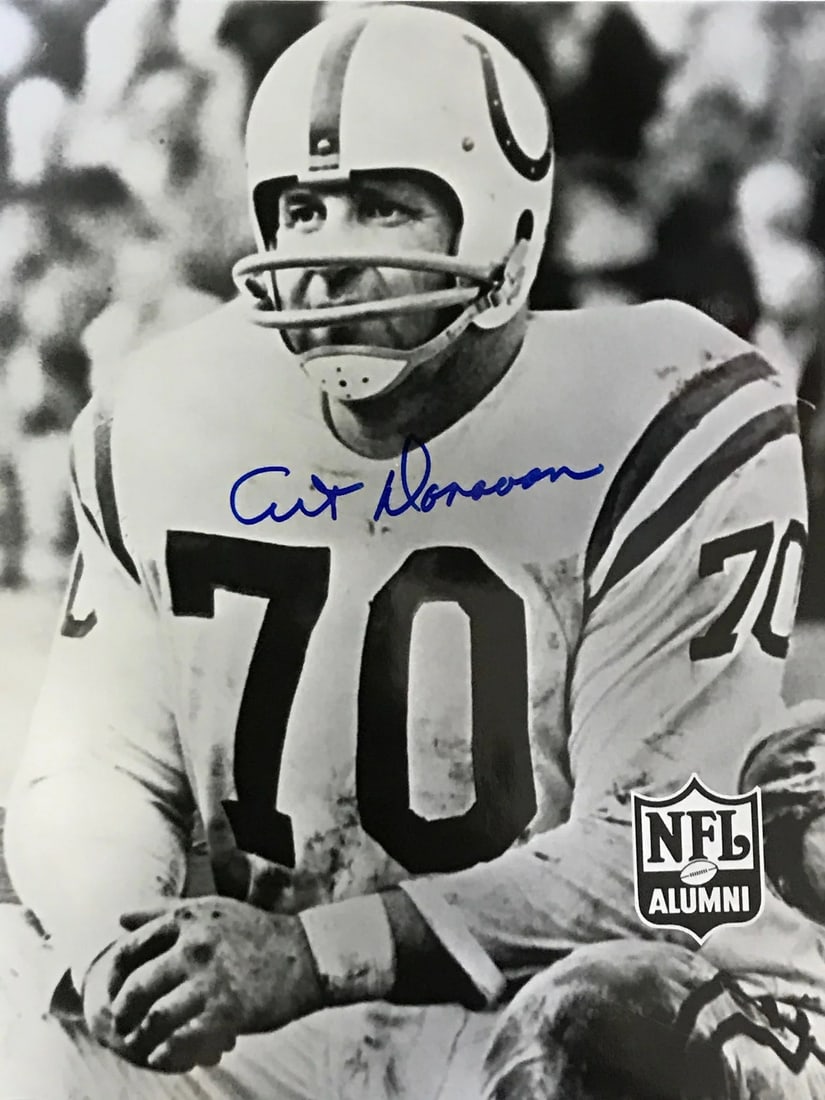 Art Donovan Autographed 8x10 Football Photo: Art Donovan Autographed 8x10 Football Photo Art Donovan's signature in blue sharpie adds a touch of authenticity to this 8x10 football photo, capturing the legendary player's likeness. The photo itsel