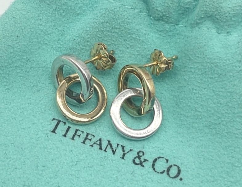 Yellow Gold Earrings 18k Double Circle Dangle Drop Pouch Silver 925 Tiffany: Yellow Gold Earrings 18k Double Circle Dangle Drop Pouch Silver 925 Tiffany Item Specifics: Shape: Circle Closure: Butterfly Occasion: Anniversary Birthday Christening Christmas Confirmation/Communion