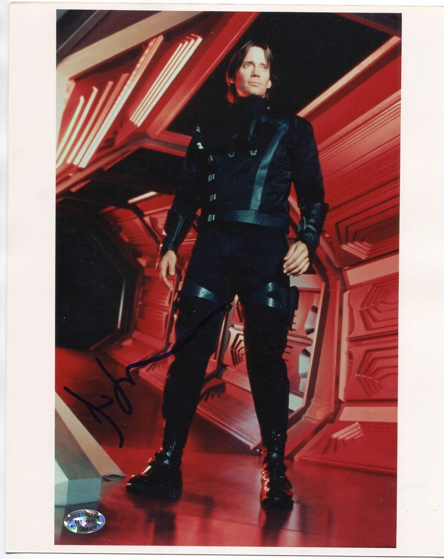 Kevin Sorbo Autographed 8x10 Photo: Kevin Sorbo Autographed 8x10 Photo Item Specifics: Photo is signed in blue sharpie Item is authenticated by Rich Altman's , and will be accompanied with a COA from . Product Disclaimer: Not affiliated