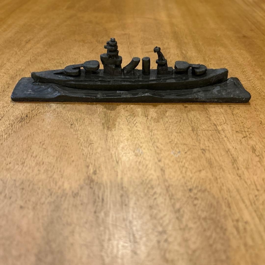 Metal Model Japan Sasebo Ship Souvenir Mutsu Battleship Paperweight Antique: Metal Model Japan Sasebo Ship Souvenir Mutsu Battleship Paperweight Antique Item Specifics: Size: NA Color: NA Material: NA California Prop 65 Warning: NA Brand: NO BRAND Type: NA Country: Japan Handm