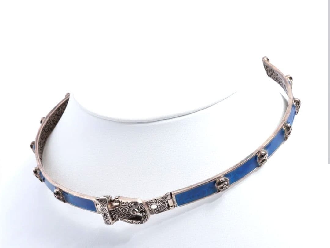 Gucci Garden Motif Cat Head Choker Necklace M size Sterling Silver in Rare: Gucci Garden Motif Cat Head Choker Necklace M size Sterling Silver in Rare Item Specifics: Brand: Gucci Type: Necklace Metal Purity: 925 Color: Silver Blue Style: Choker Base Metal: Sterling Silver Ma