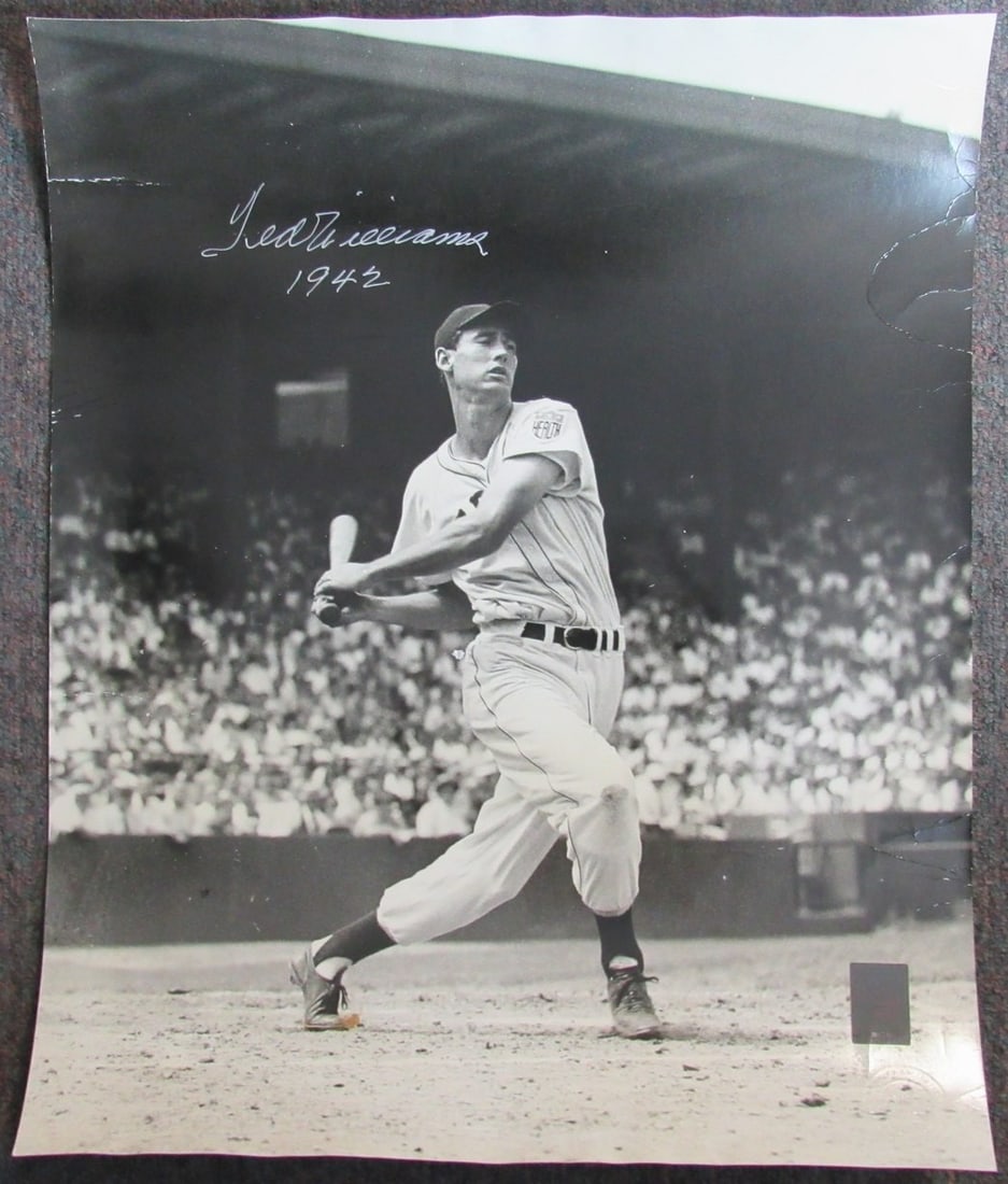 Ted Williams HOF Signed 16x20 Photo Red Sox Green Diamond Holo 207797: Ted Williams HOF Signed 16x20 Photo Red Sox Green Diamond Holo 207797 Authentic Ted Williams HOF Signed 16x20 Photo Red Sox Green Diamond Holo 207797. This rare photo features the legendary baseball p