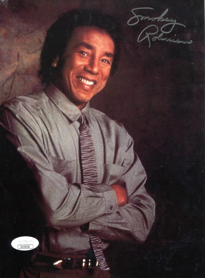 Smokey Robinson Autographed 6x9 Photo (JSA): Smokey Robinson Autographed 6x9 Photo (JSA) Item Specifics: Brand: James Spence Authentication (JSA) Smokey Robinson Autographed 6x9 Photo Signed insilver sharpie across the front of the photo Authent