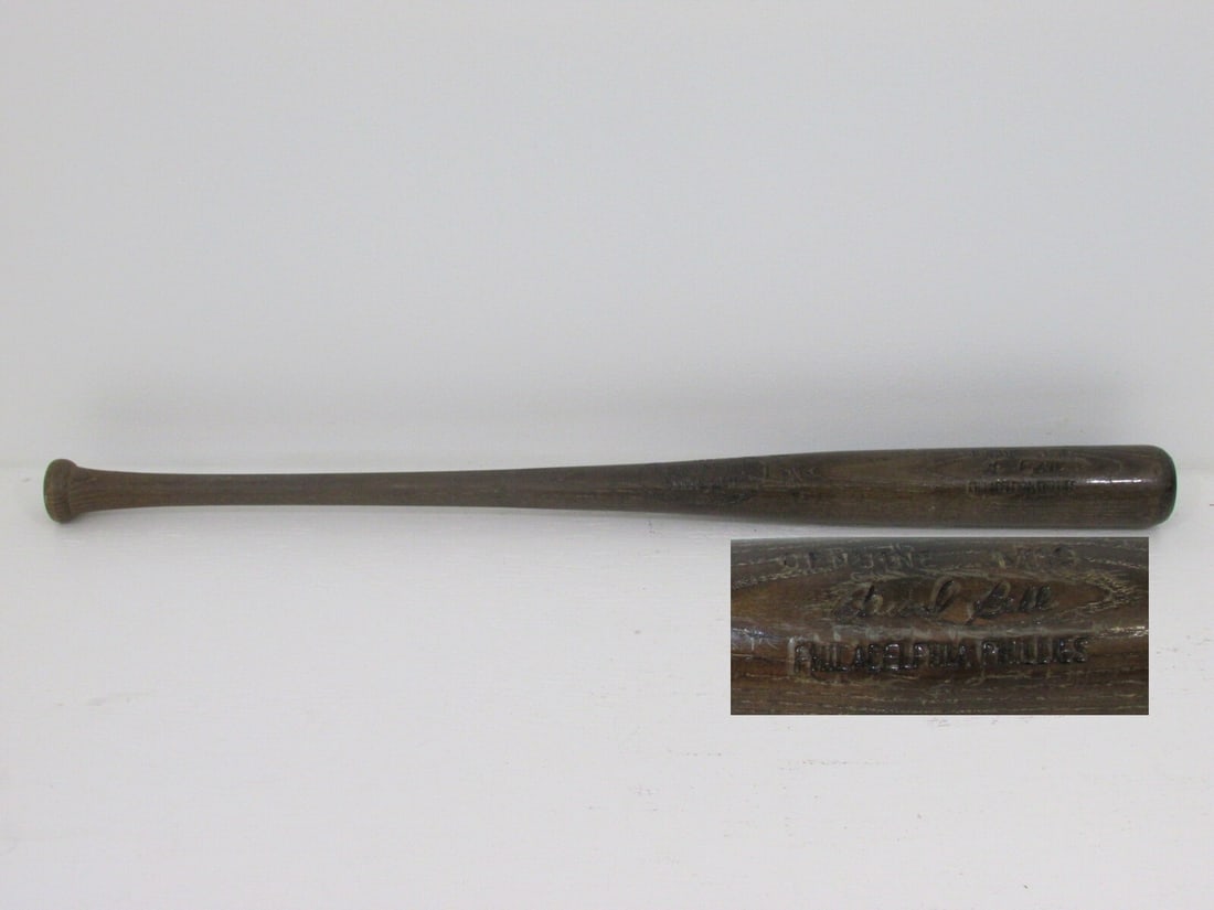 David Bell Phillies GAME USED Louisville Slugger Baseball Bat 125252: David Bell Phillies GAME USED Louisville Slugger Baseball Bat 125252 Item Specifics: Team: Philadelphia Phillies Product Disclaimer: Not affiliated with any team or league. Signatures are unverified u