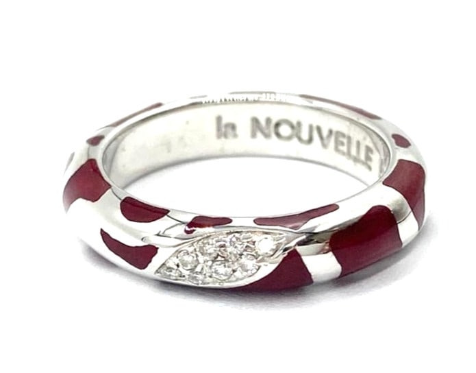 La Nouvelle Bague Red Enamel Diamond 18k White Gold Designer Ring US 6.5 EU53: La Nouvelle Bague Red Enamel Diamond 18k White Gold Designer Ring US 6.5 EU53 Item Specifics: Shape: Round Occasion: Anniversary Birthday Christening Christmas Engagement Father"s Day Graduation Mothe