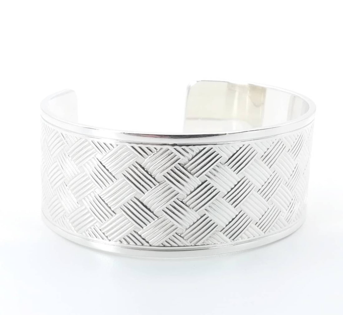 Tiffany & Co Makers Mesh Cuff Bangle Bracelet Sterling Silver 925 Unisex Women: Tiffany & Co Makers Mesh Cuff Bangle Bracelet Sterling Silver 925 Unisex Women Item Specifics: Shape: Round Occasion: Anniversary Birthday Christmas Engagement Graduation Mother"s Day Valentine"s Day 