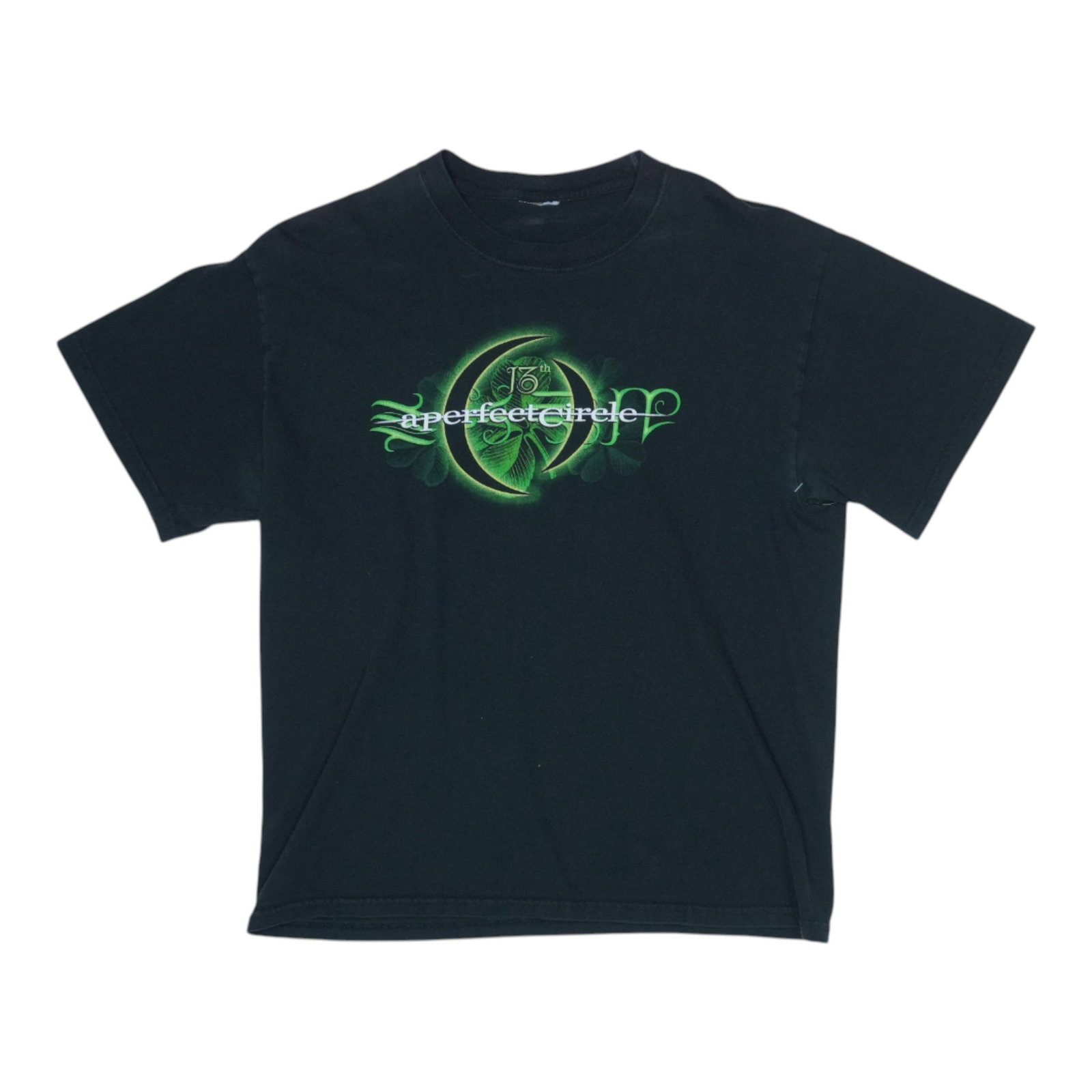 Perfect Circle Shirt Green: Perfect Circle Shirt Green A vintage A Perfect Circle shirt from the early 2000s, featuring front and back graphics. This 100% cotton shirt measures 17 inches pit to pit and 26 inches collar to hem, w