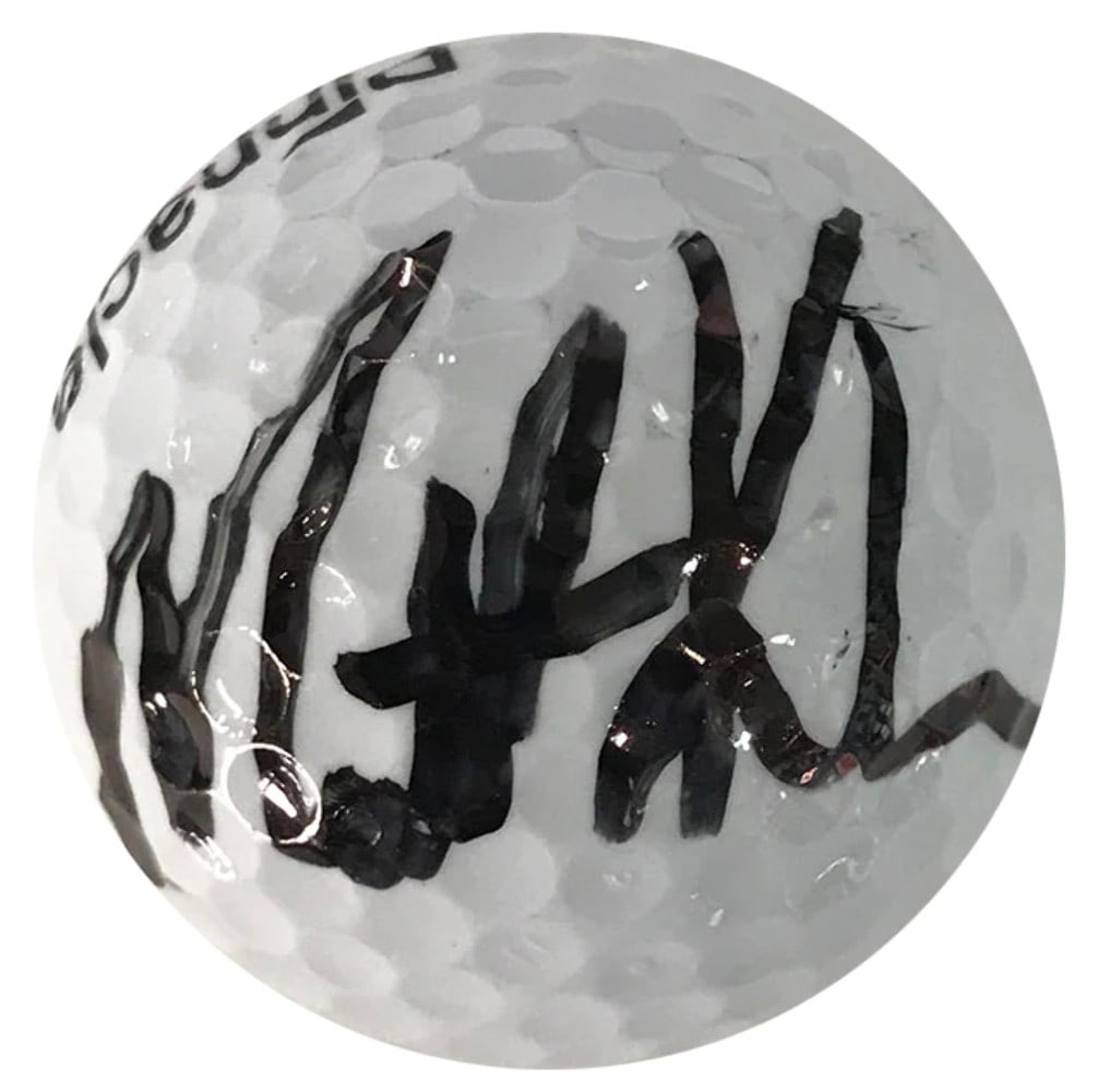 Matt Kuchar Autographed Pinnacle 4 Golf Ball: Matt Kuchar Autographed Pinnacle 4 Golf Ball Matt Kuchar's sharpie signature adorns the Pinnacle 4 Golf Ball, adding a touch of professional flair to your game. This unique ball bears the mark of one 