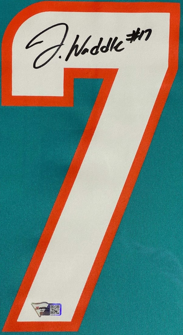 Waddle Jaylen Autographed Dolphins Jersey Fanatics - 2