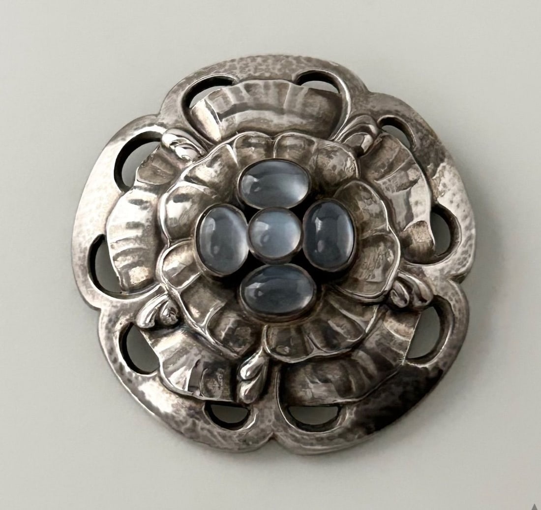 Sterling Silver Rare In Pin Brooch Motif Moonstone Flower Georg Jensen No: Sterling Silver Rare In Pin Brooch Motif Moonstone Flower Georg Jensen No Item Specifics: Brand: Georg Jensen Type: Brooch Metal Purity: 925 Base Metal: Sterling Silver Material: Metal Metal: Sterling