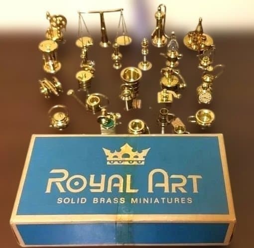 Solid Brass Miniatures Royal Art Colombia Progen 26pc Set Vintage Dollhouse (1 of 10)