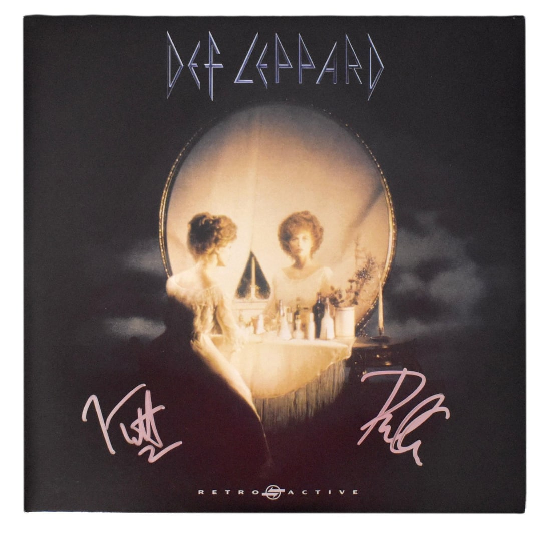 Def Leppard Joe Elliott/ Phil Collen Dual-Signed Album "Retroactive" JSA 200744 (1 of 7)