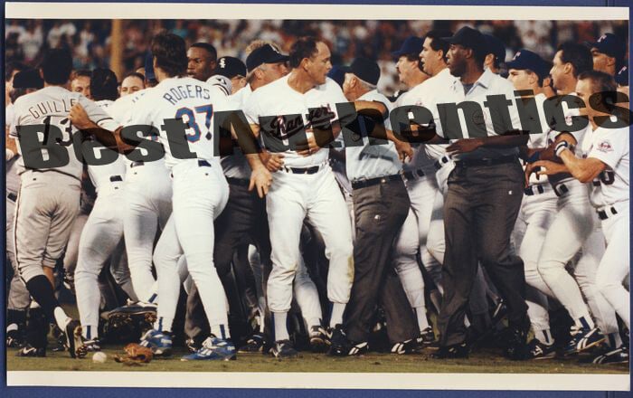 Chicago White Sox and Texas Rangers Fight Wire Photo Sporting News 8-4-93 113708 (1 of 1)