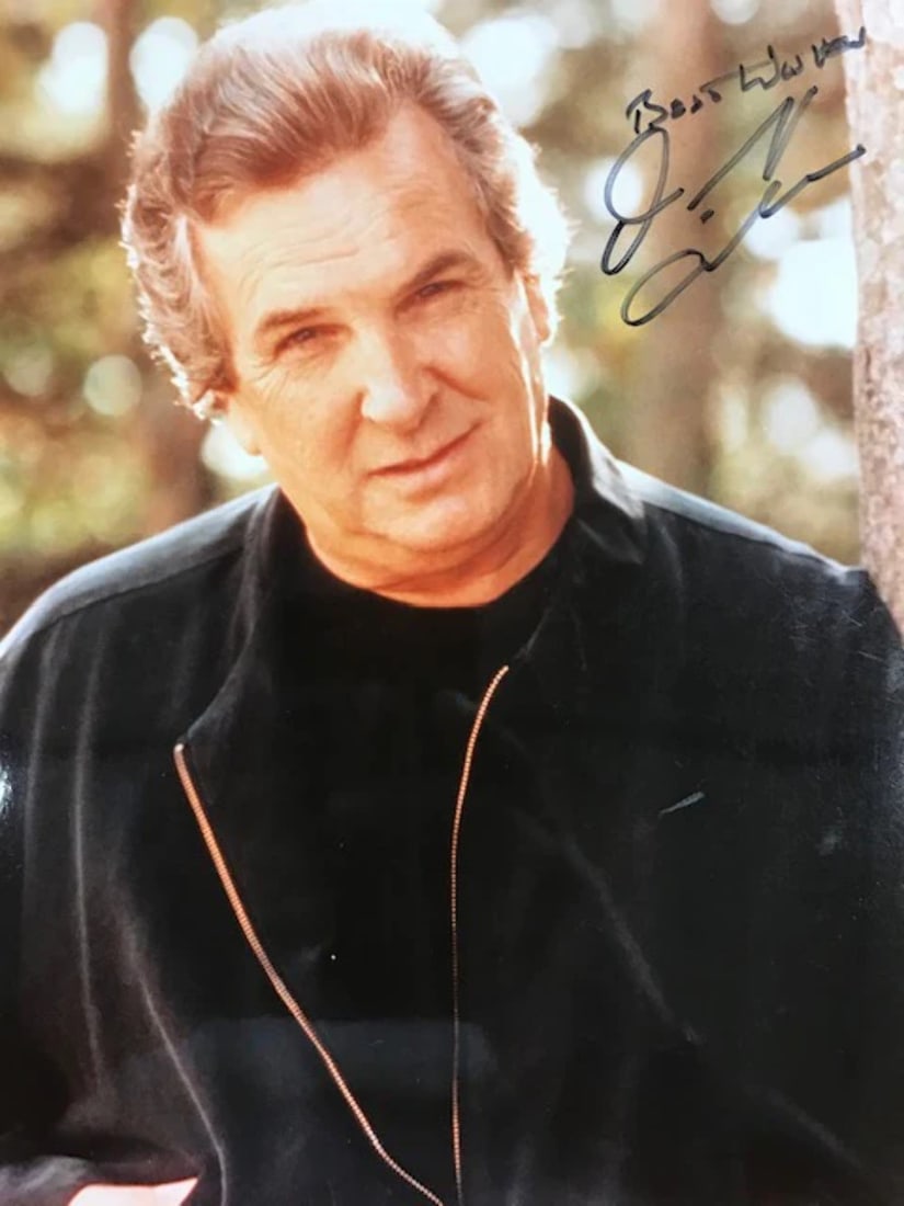 Danny Aiello Signed 8x10 Celebrity Photo (1 of 1)