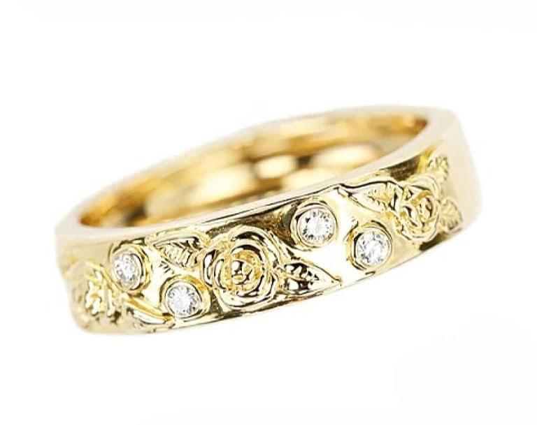 Carrera y Carrera Rose Flower Diamond 18k Yellow Gold Band Ring US 6.75 EU52.5: Carrera y Carrera Rose Flower Diamond 18k Yellow Gold Band Ring US 6.75 EU52.5 Item Specifics: Number Of Diamonds: 4 Shape: Flower Occasion: Anniversary Birthday Christening Christmas Engagement Gradu