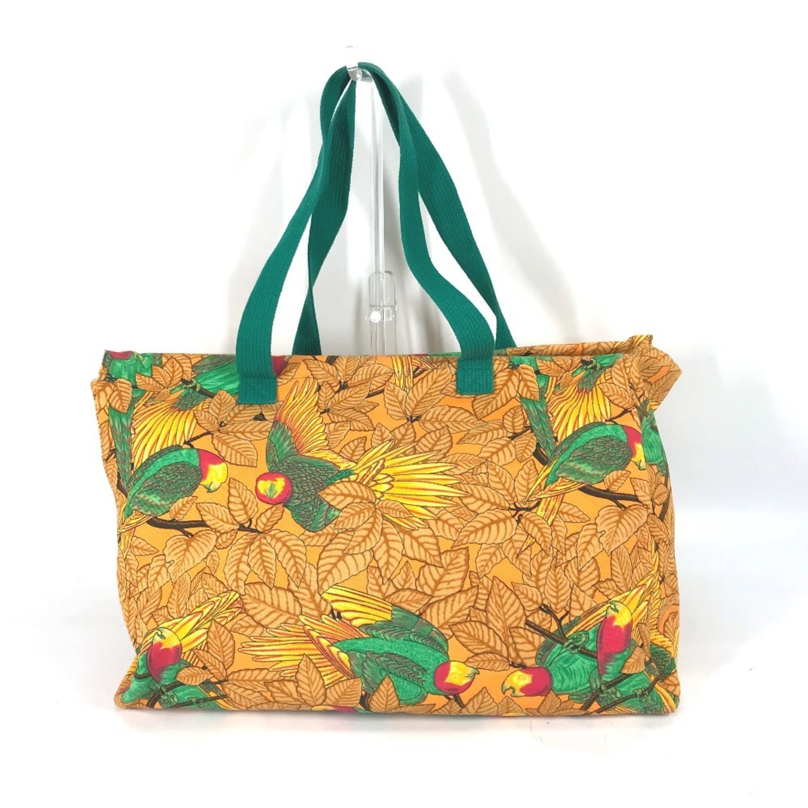 Shoulder bag tote bag canvas: Shoulder bag tote bag canvas Canvas shoulder bag tote with an open design, featuring green and orange hues. The bag boasts a spacious interior with an open pocket for added convenience. Measuring 34.5